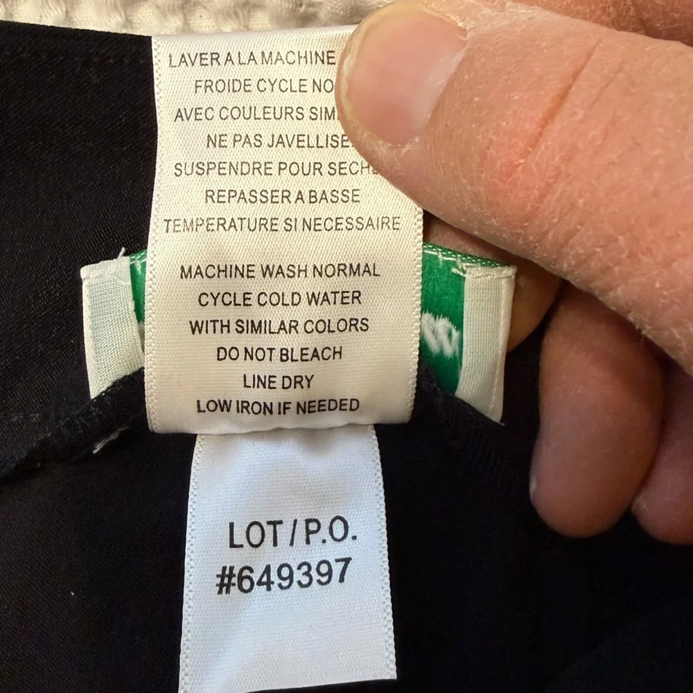 Coconut Row Palm Beach Women's Black Bermuda Shorts NWT 6 - Picture 6 of 8